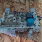 CAIXA DE FUSIVEIS TOYOTA COROLLA VERSO AR10 04-08 892210F010