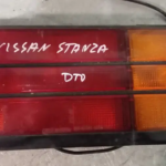 FAROLIM TRASEIRO NISSAN STANZA - DIREITO