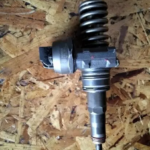 INJECTOR VOLKSWAGEN SEAT AUDI 1.9TDI BD 038130073AK 0414720038