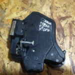 FECHO DA PORTA TOYOTA COROLLA VERSO AR10 04-08 FRENTE DIREITO
