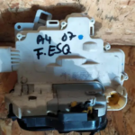 FECHO DE PORTA AUDI A4 B6 B7