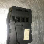 Modulo UCH / Caixa fusiveis Renault Megane II / Scenic II 8200305575