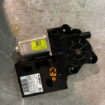 MOTOR DO ELEVADOR DE VIDRO VOLVO C30 / V50 / S40 II - FRENTE DIREITO 31288115AA