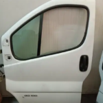 PORTA RENAULT TRAFIC II / OPEL VIVARO / PRIMASTAR - FRENTE ESQUERDA