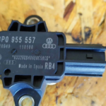 SENSOR DE IMPACTO AIRBAG AUDI A4 B7 A3 8P 8P0955557