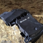 TAMPA DA CAIXA DOS FUSIVEIS NISSAN QASHQAI 319136016 284B8JD00A