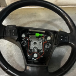 VOLANTE EM PELE COM BOTÕES MULTIFUNÇÕES VOLVO V50 C30 S40 II