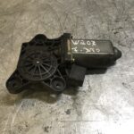 MOTOR DO ELEVADOR DO VIDRO MERCEDES C220 W203 - FRENTE DIREITO A2208204542