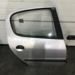 PORTA PEUGEOT 206 98-06 - TRAS DIREITA