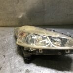 ÓTICA / FAROL PEUGEOT 208 - DIREITA - 9802221280