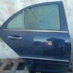 PORTA MERCEDES CLASSE C W203 - TRAS DIREITA
