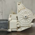 MOTOR ELETRICO DO VIDRO MERCEDES CLASSE C W204 S204 - FRENTE DIREITO A2048200242