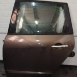 PORTA RENAULT SCENIC III 2009-2015 - TRAS ESQUERDA