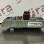 CAIXA DOS FUSIVEIS FIAT PUNTO / DOBLO REF. 51744898 46520600