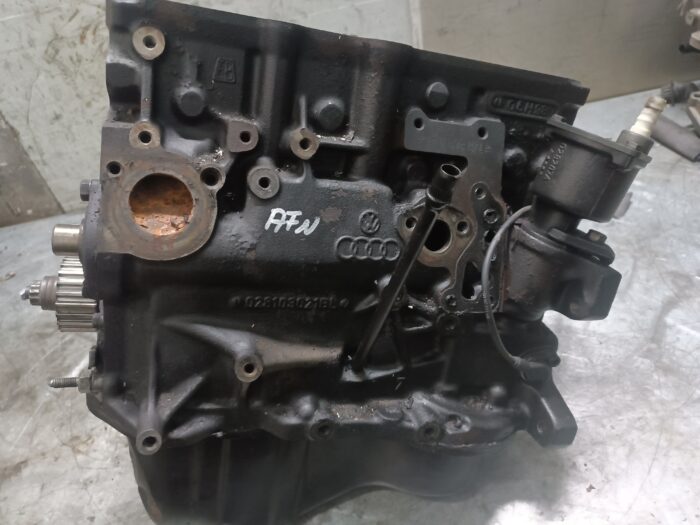 BLOCO DO MOTOR ARMADO COM CAMBOTA E PISTONS AUDI A4 B5 / PASSAT 1.9TDI 110CV AFN - Image 1