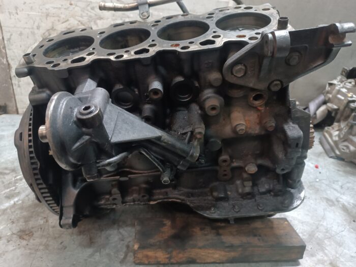 BLOCO DO MOTOR ARMADO COM CAMBOTA E PISTONS TOYOTA COROLLA 2.0D 2C - Image 1
