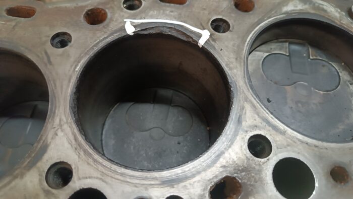 BLOCO DO MOTOR ARMADO COM CAMBOTA E PISTONS TOYOTA HILUX / HIACE 2.4D 2L - Image 3