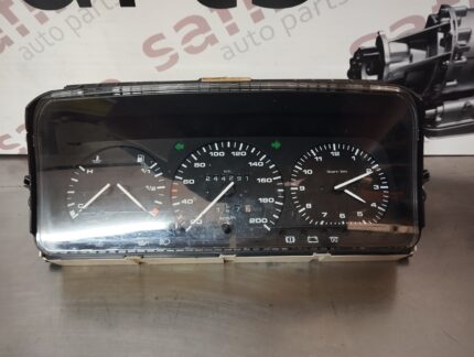 QUADRANTE VOLKSWAGEN TRANSPORTER T4 2.4D REF. 701919033DK 701919059AC