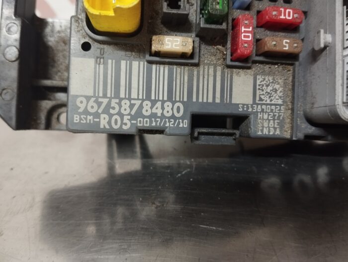 CAIXA DE FUSIVEIS BSM R05 CITROEN BERLINGO / PEUGEOT 308 / PARTNER REF. 9675878580 - Image 2