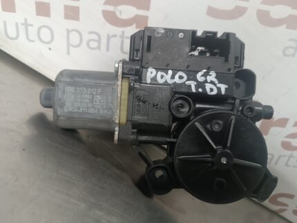 MOTOR DO ELEVADOR VOLKSWAGEN POLO 6R 09-17 REF. 6R0959812F - TRAS DIREITO