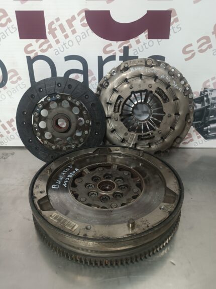 VOLANTE BIMASSA COM EMBRAIAGEM BMW E87 / E90 120D 118D 318D 320D N47D20A / C 7577479