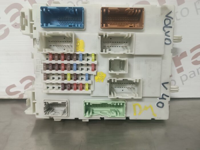 CAIXA DE FUSIVEIS VOLVO V40 REF. 31394964 - Image 1