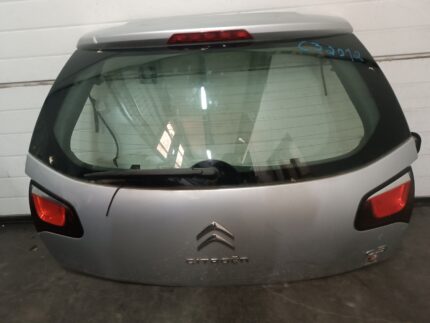TAMPA DA MALA COM FAROLINS CITROEN C3 II 2012-2019