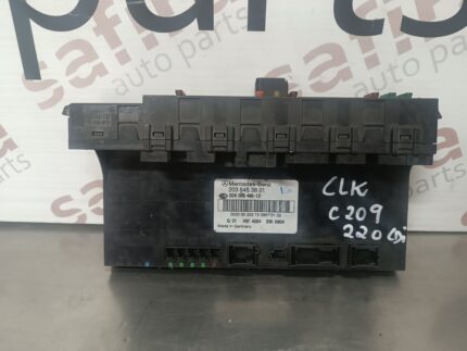 CAIXA DE FUSIVEIS / SAM MERCEDES W203 C220CDI REF. 2035453801