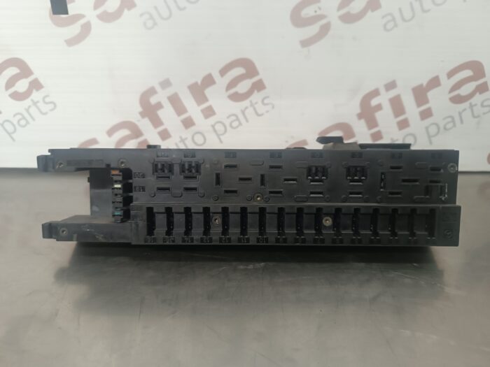 CAIXA DE FUSIVEIS / SAM MERCEDES W211 E220CDI REF. 0035450001 - Image 3
