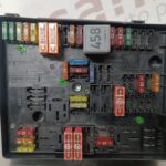 CAIXA DE FUSIVEIS VOLKSWAGEN GOLF V / TOURAN / AUDI A3 8P / SEAT LEON REF. 1K0937124K