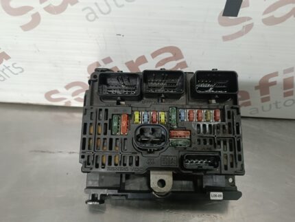 CAIXA DE FUSIVEIS BSM L06-00 CITROEN C4 C5 REF. 9658539680 S118983006N