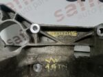 APOIO / SUPORTE DA BOMBA INJETORA / ALTERNADOR VOLKSWAGEN GOLF IV / SEAT LEON / AUDI A3 1.9TDI VP90 VP110 038903143F - Image 4