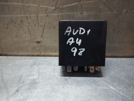 RELE / MODULO DAS LLUZES VOLKSWAGEN GOLF IV / PASSAT / AUDI A3 A4 A6 4B0919471A 393