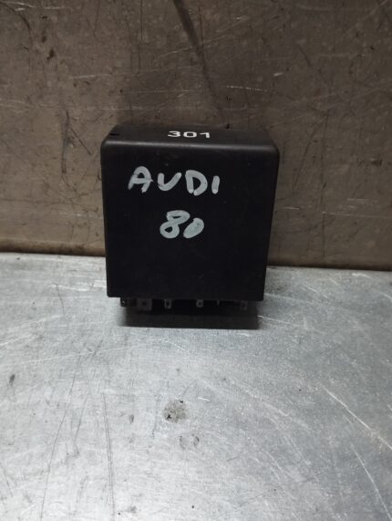 RELE / MODULO DAS LUZES AUDI 80 B4  A4 B5 REF_ 5KG006568-00 4A0919471 301