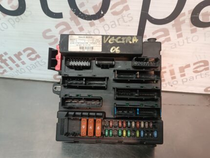 CAIXA FUSIVEIS / MODULO BCM OPEL VECTRA C REF: 532150018 09228740