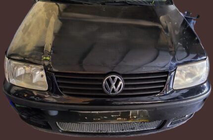 FRENTE DE CHOQUE COMPLETA VOLKSWAGEN POLO 6N2 99-01 (PRETO)