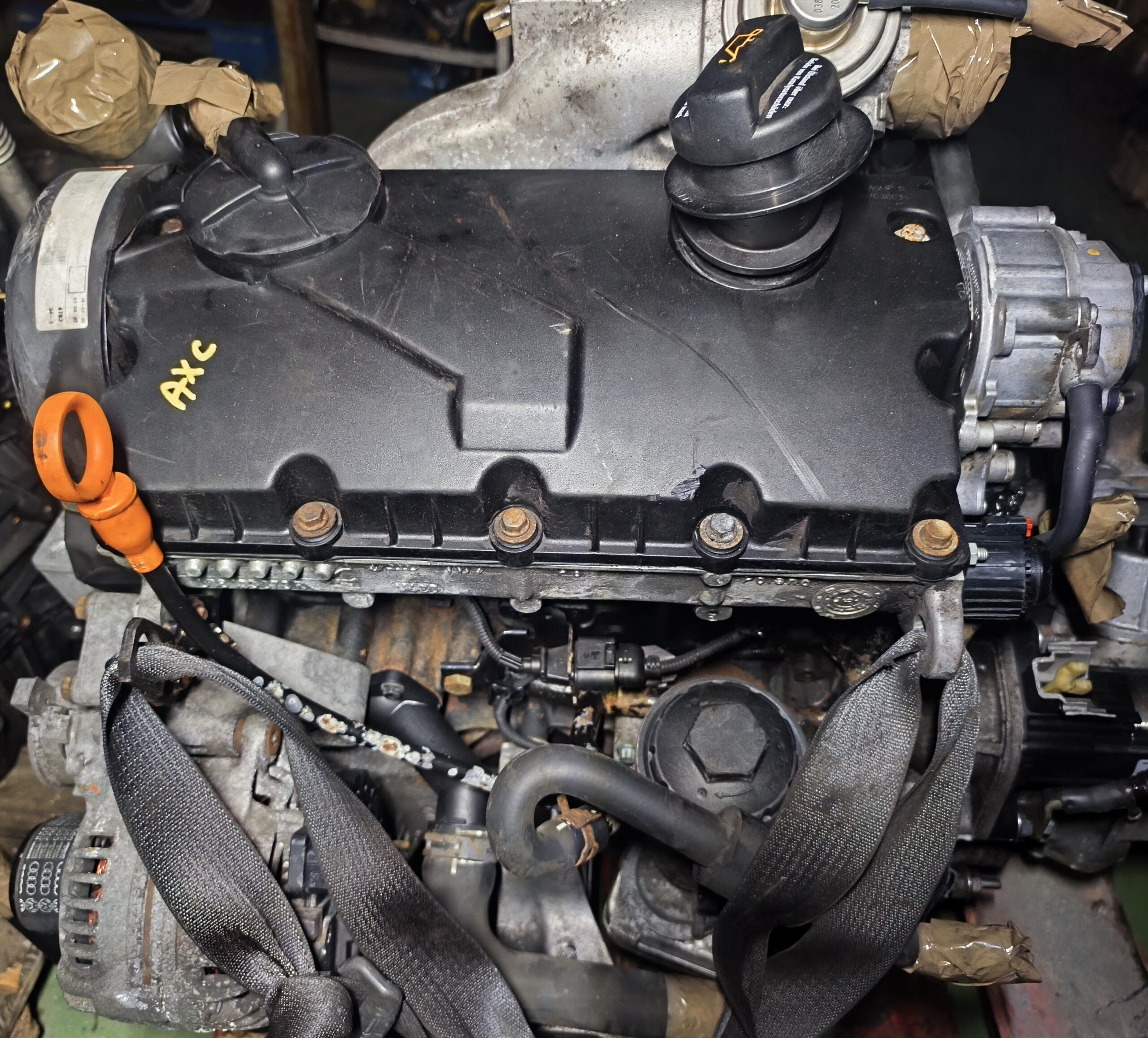 MOTOR VOLKSWAGEN TRANSPORTER T5 1.TDI AXC (AXB)