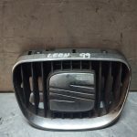 Grelha da Frente com Simbolo Seat Leon / Toledo 1M 99-04