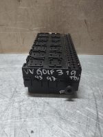 Caixa de Fusiveis Volkswagen Golf III 357937039