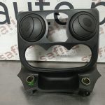 Moldura da Consola Central / Rádio / Aro FIAT DOBLO  2010-2015 - 735501985