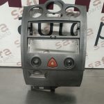 Moldura da Consola Central / Rádio / Aro RENAULT MEGANE II 2003-2009  - 8200178435  8200095493  8200109723  8200107808